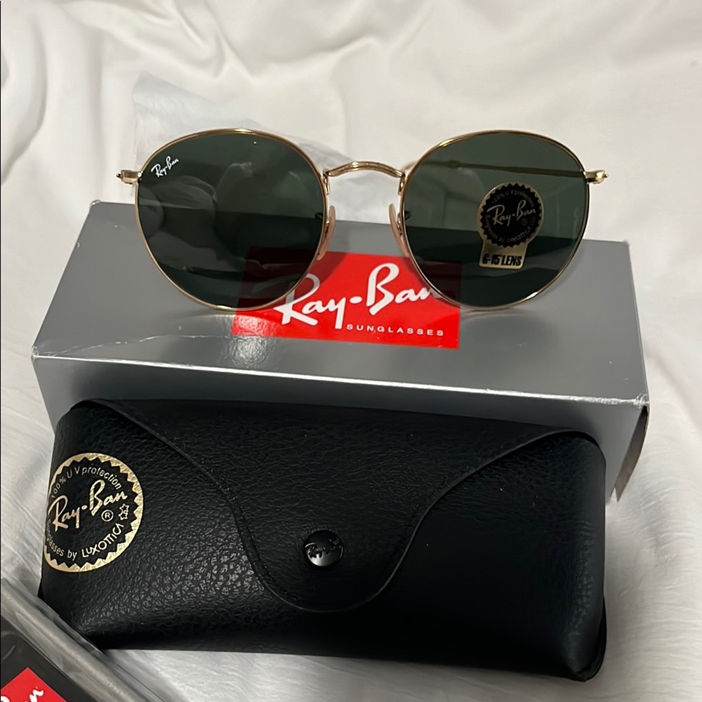 Ray-Ban style 0RB3447 Gold and Black Sunglasses- brand new , never used